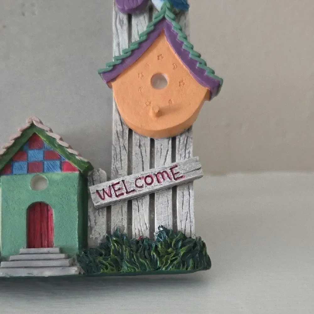 Wooden Picture Frame With Birdhouses